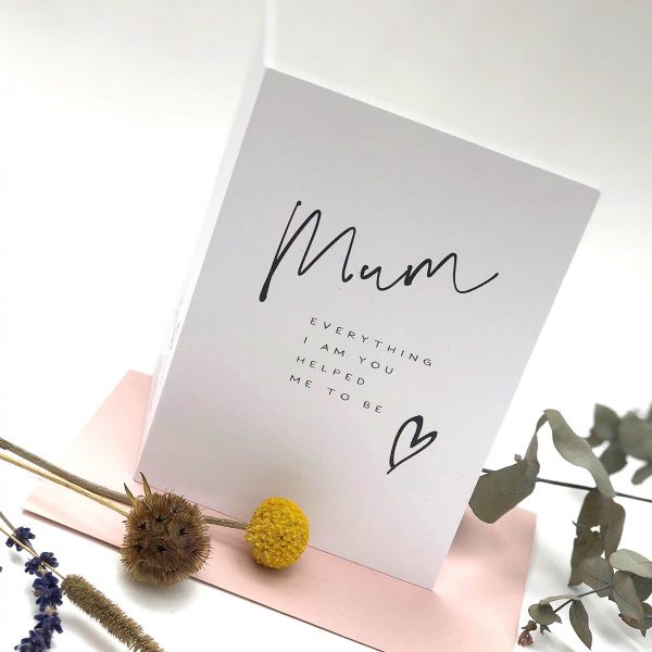 EVERYTHING I AM MUM GRAPHIC SCRIPT