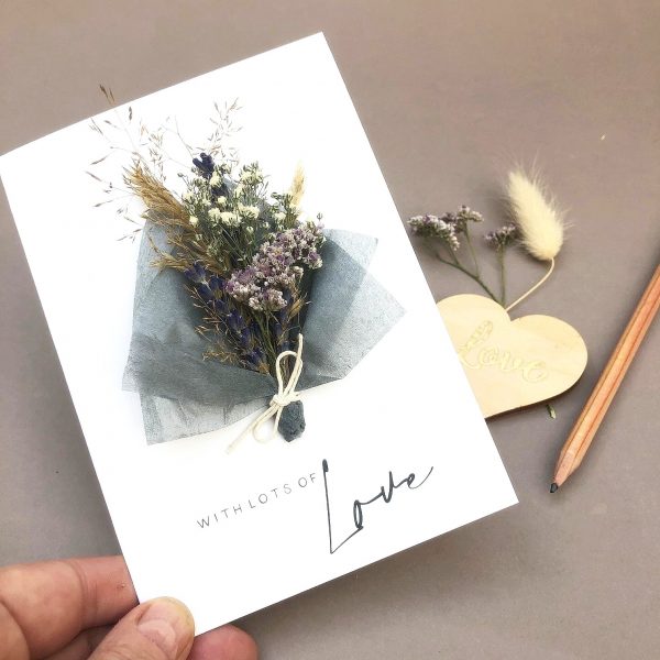 LOTS OF LOVE DRIED FLOWER CARD